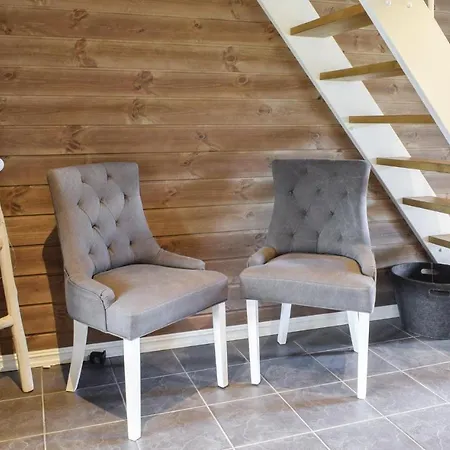 Awesome In Brottum W/ Sauna And 4 Bedrooms Semesterbostad Skrukkerud